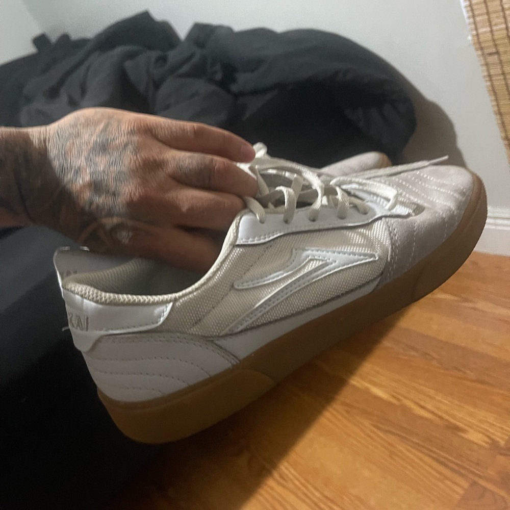 Lakai size 11